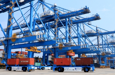外貿(mào)出口代理憑借專業(yè)性和高效性，成為企業(yè)開(kāi)拓國(guó)際市場(chǎng)的得力助手